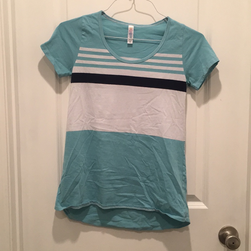 Lularoe tee